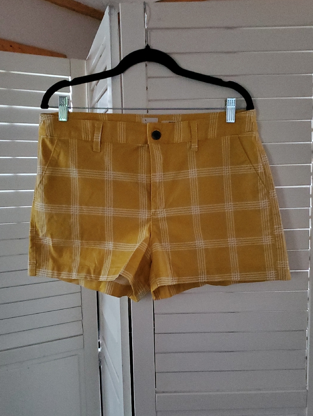 a new day Yellow Plaid Mid-Rise Women’s Shorts